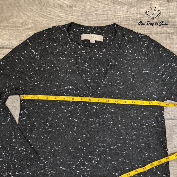 Loft Petites Speckled Lightweight Keyhole Sweater Size XXS - Picture 7 of 11